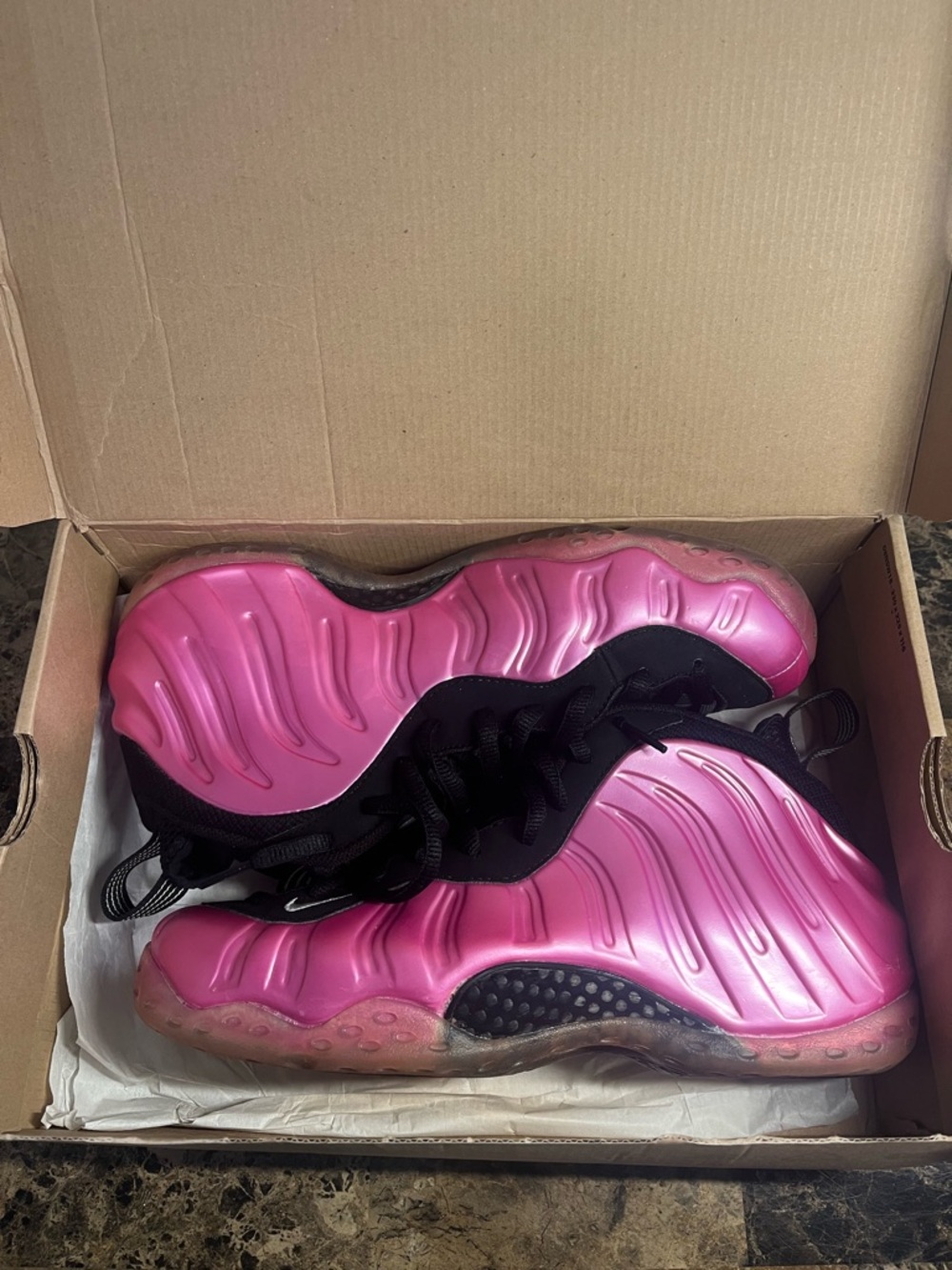 Nike air Foamposite one Pink size 10
